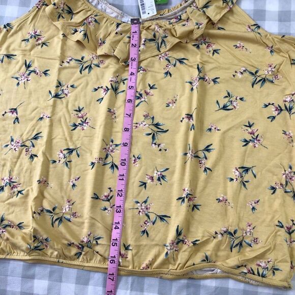 2/40$ NWT Reitmans 2X yellow woven top liberty floral pleated elastic plus size - Picture 9 of 13